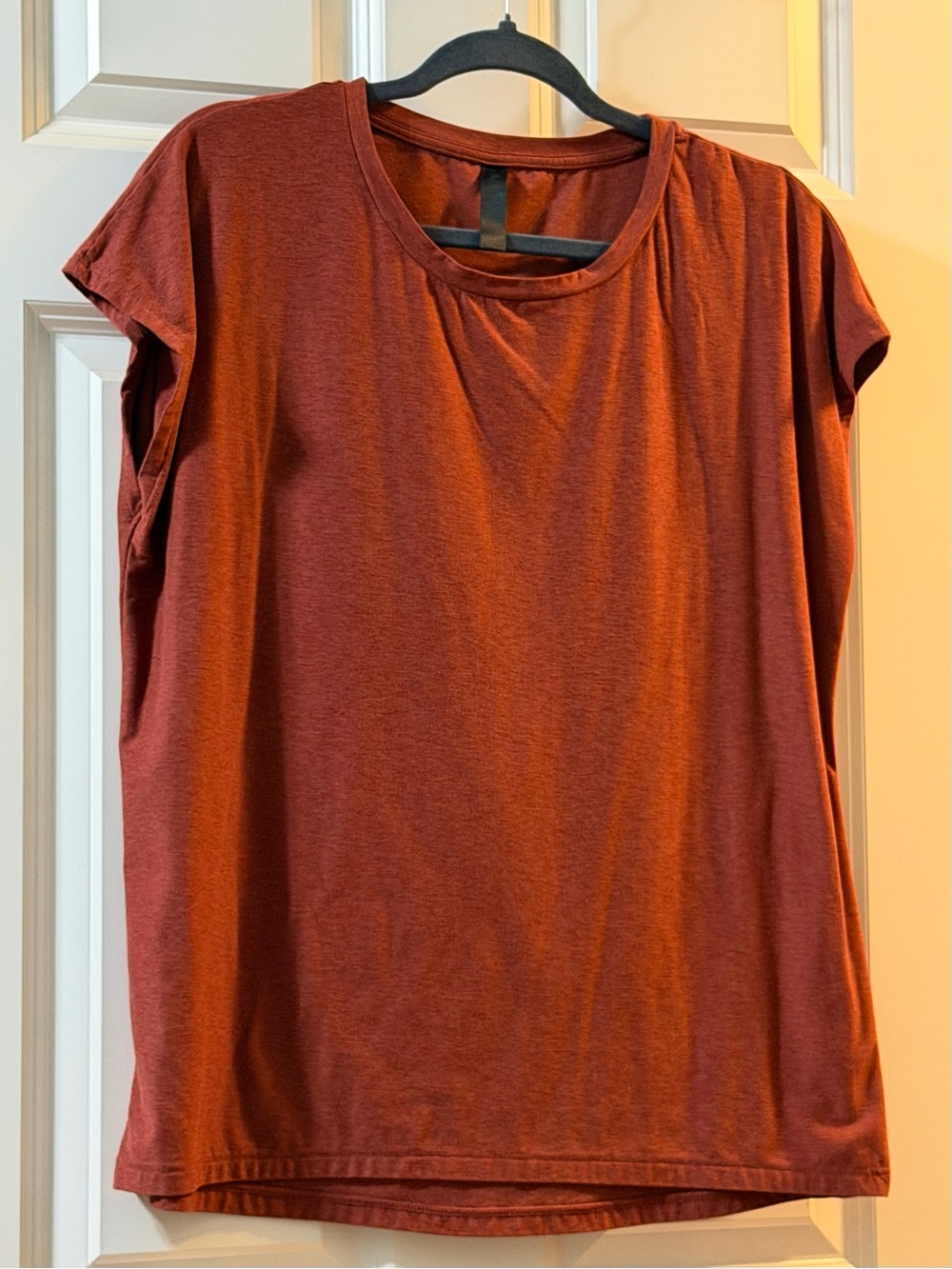 Kyodan Short Sleeve Scoop Neck Tee in Rust